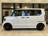 ホンダの安全運転支援システム「HondaSENSING」がついております!車線維持支援システムや、前走車を検地し、自動で加減速を行うアダプティブ・クルーズ・コントロールなど全部で8種類あります!