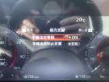 LDW(車線逸脱警報)が装備されておりドライバーが意図せずに白線を跨ぐと警告音で注意を促してくれます♪