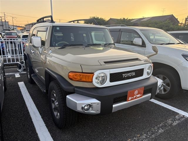 FJクルーザー 4.0 オフロードパッケージ 4WD 禁煙車 OPクルーズコントロール