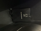 グローブBOX内のカードの取り出しもしやすい場所にETCがついています。高速道路の料金所の通過もラクラクです!。