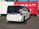ご来店の上、展示車をご確認希望の際は商談予約中や商談などで展示車が搬出されてたりする場合がございますので、事前にお電話頂き、ご希望の展示車とご来店の日時などをお教え願います。