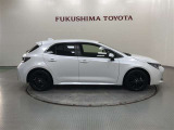 【まるごとクリーニング】シートを取り外し、車内を徹底洗浄。隅々まで丁寧に仕上げています。