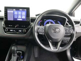 運転席です!ディスプレーオーディオになります♪見やすい位置にありますね♪