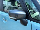 ウインカー付きドアミラーで対向車からの視認性の高いですね☆