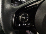 ステアリングリモコンは、運転中でも簡単に音量調整やチャンネル変更もできます!わき見運転防止にもつながるので安心です♪