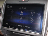 ナビゲーションは純正9インチメモリーナビ(VXM-207VFNi)を装着しております。AM、FM、CD、DVD再生、Bluetooth、音楽録音再生、フルセグTVがご使用いただけます。