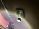 【コンビニフック】ドライブ中も荷物が安定。軽い荷物をかけるのに便利です。