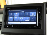 ナビゲーションは純正メモリーナビ(VXM-224VFi)を装着しております。AM、FM、CD、DVD再生、Bluetooth、音楽録音再生、フルセグTVがご使用いただけます。