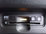 ■【ETC車載器】が装備されています。セットアップをしてお渡しとなり、ETCカードを差し込むだけで高速道路の利用が可能です。