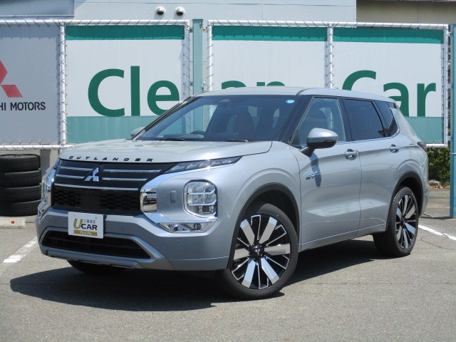 アウトランダー PHEV 2.4 P エグゼクティブ パッケージ 4WD