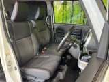 運転席シート廻りは使用感も少なく、良好な状態となっています。丁寧に使われていたことがよくわかりますね。