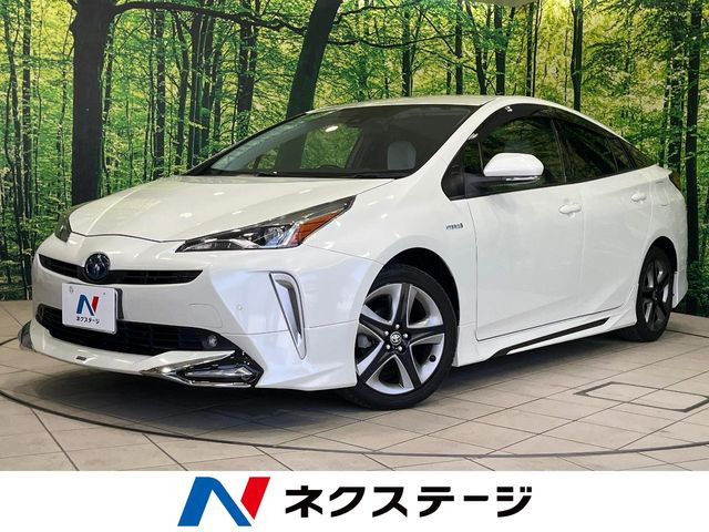 トヨタ プリウス 