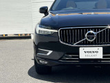 北欧流のラグジュアリーを体現したXC60。伝統的なスカンジナビアン・デザインを継承しながら、躍動感にあふれ優雅な雰囲気を身にまとう、新しい潮流を具現化したスタイリングです。