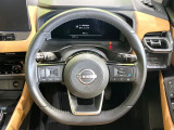 【純正革巻きステアリング】上質な革を使用することで、手にしっかり馴染みとても運転しやすいハンドルです♪