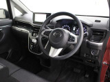 運転席廻りです。