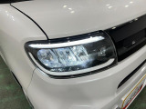 LEDヘッドライトで夜間の運転も安心ですね