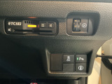 ETCが付いていれば高速道路の料金所も楽々通過!これで小銭を用意しなければいけない煩わしさも軽減されますね♪