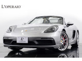 2022年式 ポルシェ 718ボクスター GTS 4.0 6MTが入庫。有償色GTシルバーメタリックを纏った精悍なフロントマスクで、ピュアスポーツらしい走りへの期待が高まる佇まいに仕上がっております。
