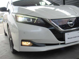 LEDライトで夜のドライブもくっきりはっきり、安心して運転できます。