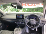 ご覧のように、視界が広く運転しやすいように設計されています。また、プラズマクラスター技術搭載デュアルフルオートエアコンで快適です。
