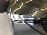 LEDヘッドランプ装備・消費電力が少なく明るいので夜間走行も安心して運転出来ます。