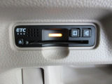 今や標準装備になりつつあるETC車載器も装着されております。料金所を通過するときも楽々です。