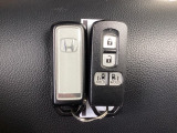 便利なスマートキー2個付きです。