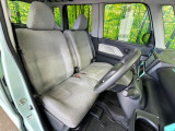 運転席シート廻りは使用感も少なく、良好な状態となっています。丁寧に使われていたことがよくわかりますね。