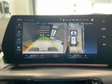 トップビューカメラ前後クリアランスソナー付なので、駐車が苦手な方でも安心です。ガイドの表示・非表示も切り替え可能です