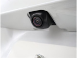 バックカメラが付いているので後方確認が非常にしやすいです。今や運転初心者も熟練者も必須装備!ついていて損はないですね♪