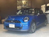 【MINI正規ディーラーMINI NEXT福岡東】弊社車輌をご覧頂き、誠にありがとうございます♪車輌価格には保証料金も含まれております。安心してご検討下さい! ※定休日 第二・第三火曜日と毎週水曜日