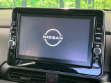 【大画面ナビ】人気の大型9インチナビを装備。存在感のある大画面はインパクト大!ナビ利用時のマップ表示は見やすく、テレビやDVDは臨場感がアップ!いつものドライブがグッと楽しくなります♪