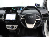 運転席廻りです。