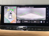 【プロパイロットパーキング】縦列駐車も車庫入れも指先だけの簡単な操作でスムースに。