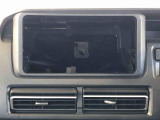 当車両はオーディオレスです。多彩なナビゲーション・オーディオをご用意しております。詳しくは当店スタッフにお問い合わせください。