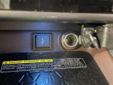 USBポート/アクセアサリーソケット
