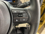 クルーズコントロールを装備しています。高速道路などで一定の速度で走ってくれるので運転が楽ですよ!速度を設定できますので、スピードの出しすぎにも注意できます。