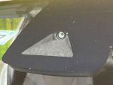 【トヨタセーフティセンス】走行中に前方の車両等を認識し、衝突しそうな時は警報とブレーキで衝突回避と被害軽減をアシスト。より安全にドライブをお楽しみいただけます。