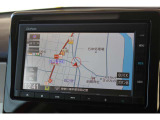 ナビはホンダ純正VXM-215Ci。Bluetooth接続をすれば音楽再生のみならずスマートフォンならばハンズフリー通話も可能です。