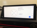【12.3インチディスプレイオーディオ】各種オーディオ機能とスマホ連携機能を搭載。コネクティッドナビ対応。車載ナビ機能は搭載されていません。機能の詳細につきましては、展示店舗までお尋ねください。