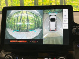 【パノラミックビューモニター】専用のカメラにより、上から見下ろしたような視点で360度クルマの周囲を確認することができます☆死角部分も確認しやすく、狭い場所での切り返しや駐車もスムーズに行えます。
