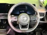 【純正革巻きステアリング】上質な革を使用することで、手にしっかり馴染みとても運転しやすいハンドルです♪