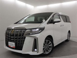 国内新車販売はメーカーの制限がかかり、状態の良い中古車も減少しております。当店のお車は出来る限り1オーナー、当社下取り車の間を挟まない安心車両です。売約優先の為、お早目の現車確認を!!