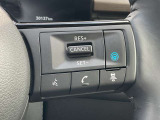 プロパイロット搭載。高速道路でドライバーに代わってアクセル、ブレーキ、ステアリングを自動制御します。