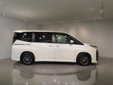 スーパーUVカット機能付(撥水機能付)UVカットフロントドアグリーンガラス&UVカット機能付プライバシーガラス(スライドドア・リヤクォーター・バックドア)