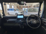 後部座席から見たときの画像です。視界も確保されているので見やすくなっております