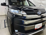 LEDヘッドライトです。デザイン性がよくとても明るいので、夜間の走行や悪天候でも安心です。しかも長寿命!