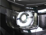 【LEDヘッドライト+デイタイムランニングランプ】主流のLEDヘッドライトに、日中でも他者からの視認性を良くするデイタイムランニングランプ装備!スタイリッシュでかっこよく仕上がっています。