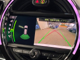 ●バックカメラ:便利な【バックカメラ】で安全確認もできます。駐車が苦手な方にもオススメな便利機能です。