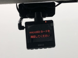 ニュースで流れる【事故の瞬間】【あおり運転】の映像は、ドライブレコーダーが録画しているからです。もしもの時の証拠映像を保存できます。